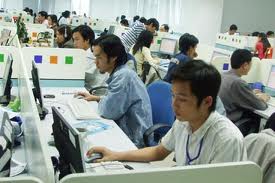 10-nam-toi-can-hang-tram-nghin-nhan-luc-phan-mem